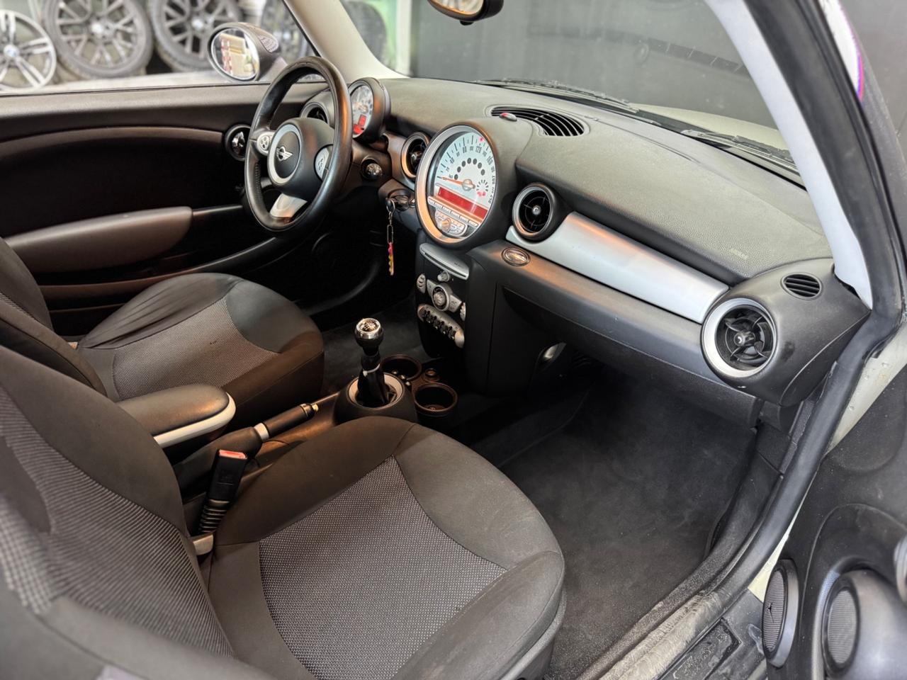 Mini Cooper D 1.6 Diesel R56
