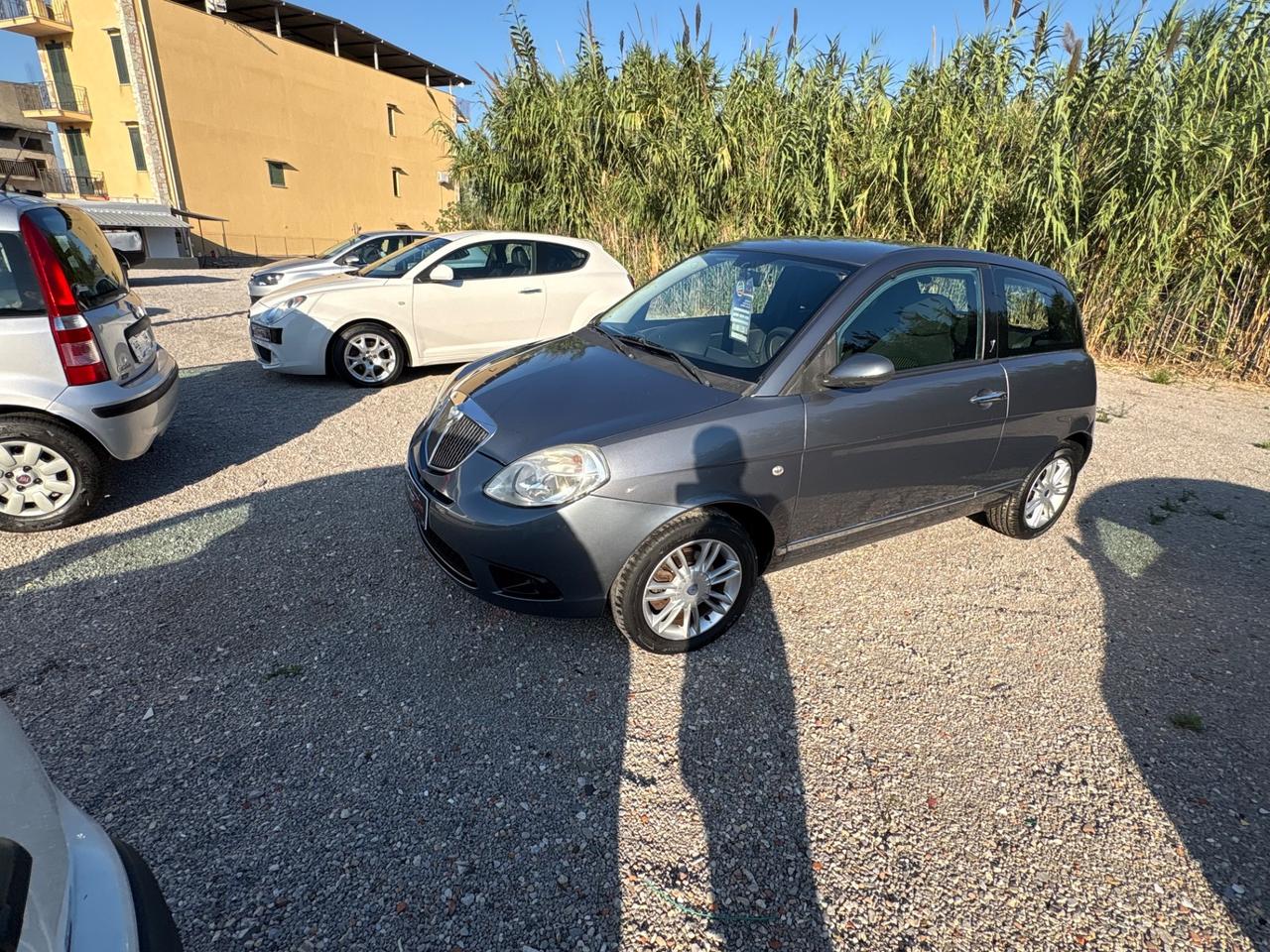 Lancia Ypsilon 1.3 MJT 75 CV Platino