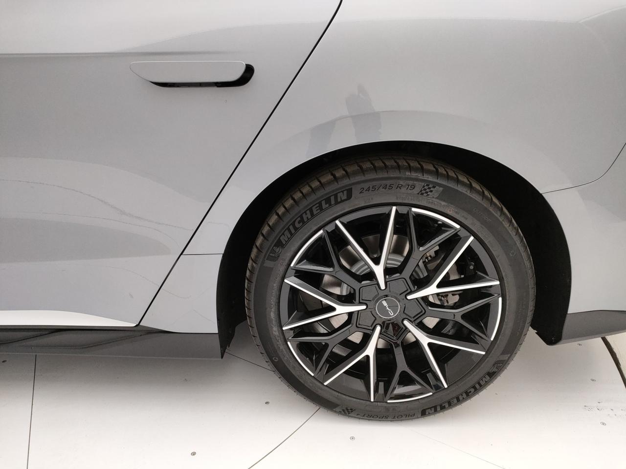 BYD HAN AWD Executive