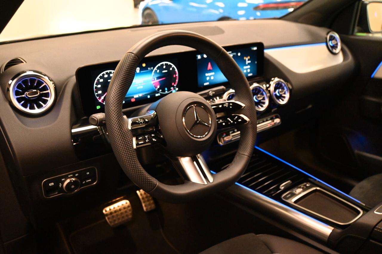 MERCEDES GLA (H247) GLA 200 d Automati...