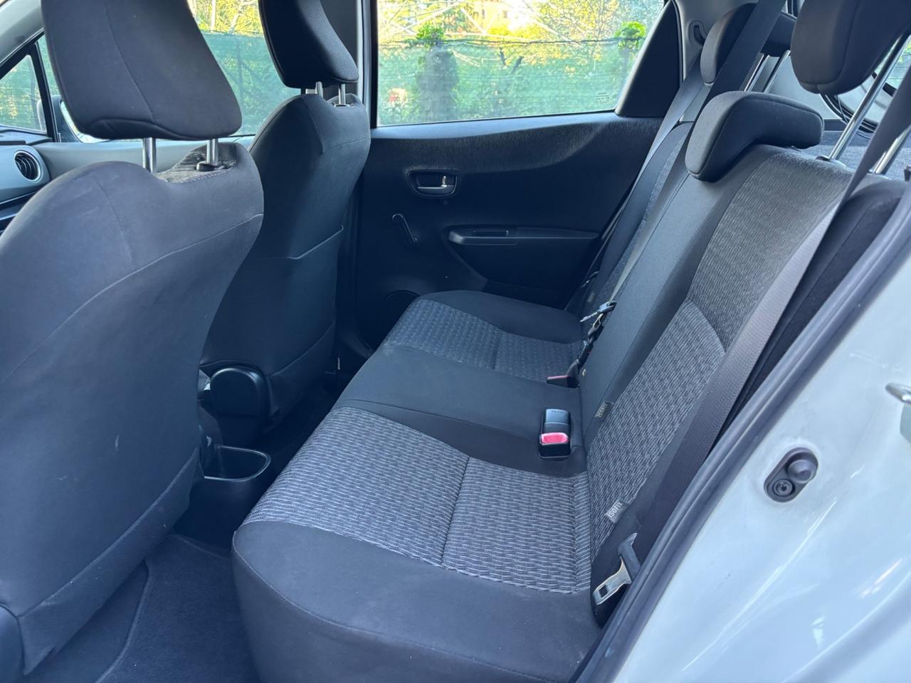 Toyota Yaris 1.4 D-4D 5 porte Lounge OK NEOPATENTATI