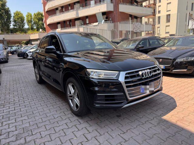 AUDI Q5 2.0 TDI quattro S tronic Business Sport