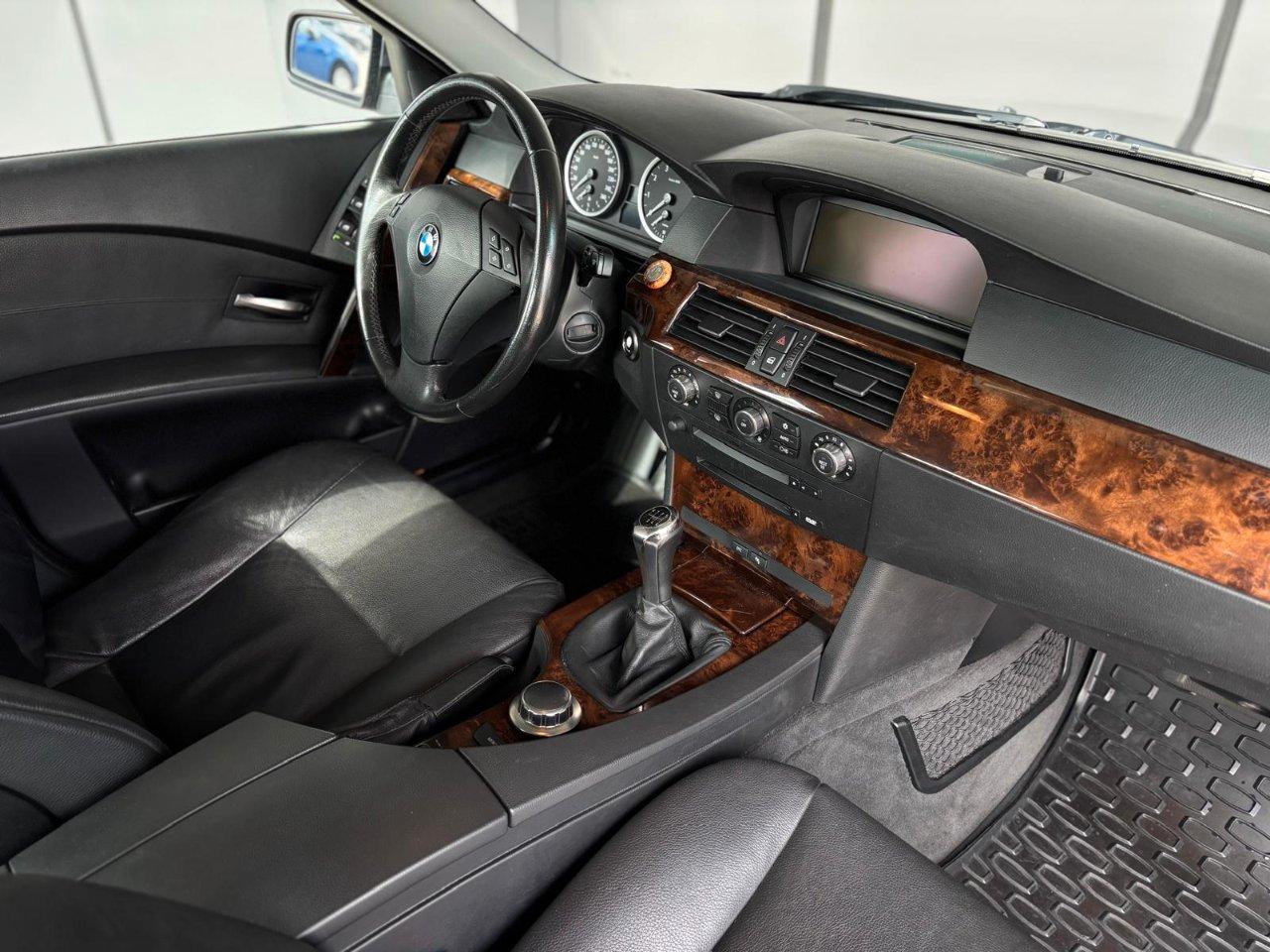 BMW 525 i Futura 218cv c/pelle