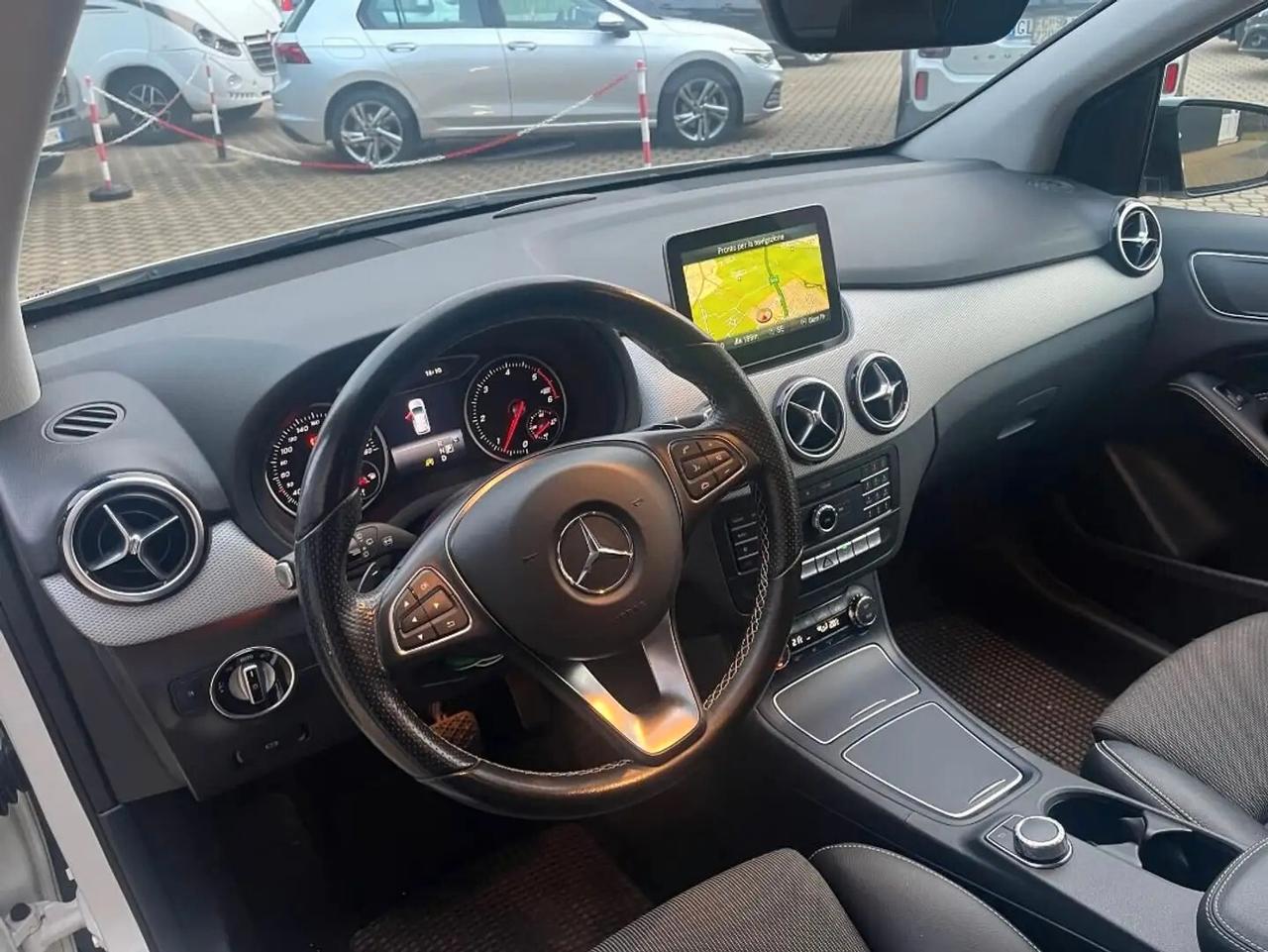 Mercedes-benz B 200 d Automatic Sport