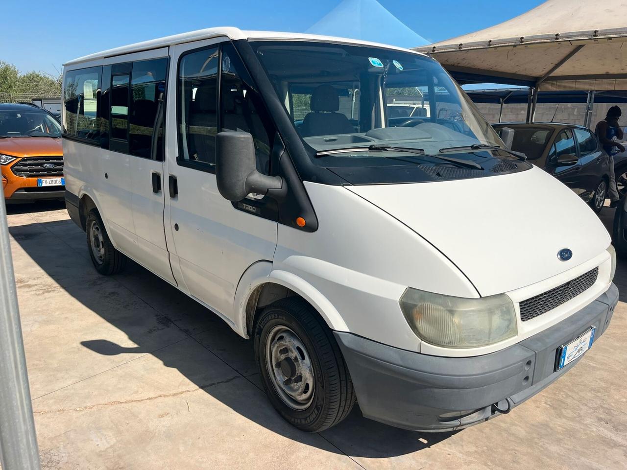 Ford Transit 9 POSTI