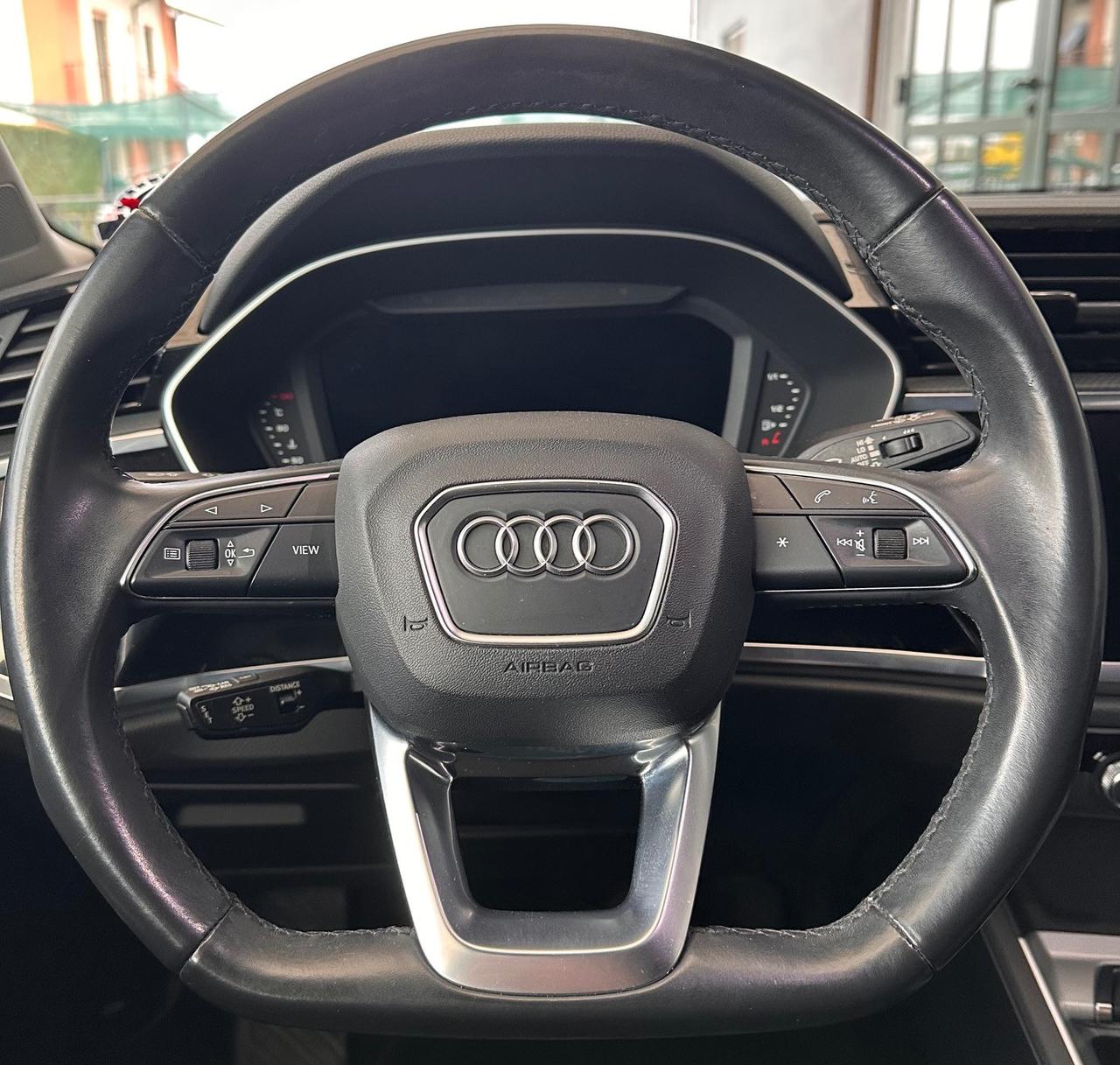 Audi Q3 Sportback 35 2.0 tdi s-tronic