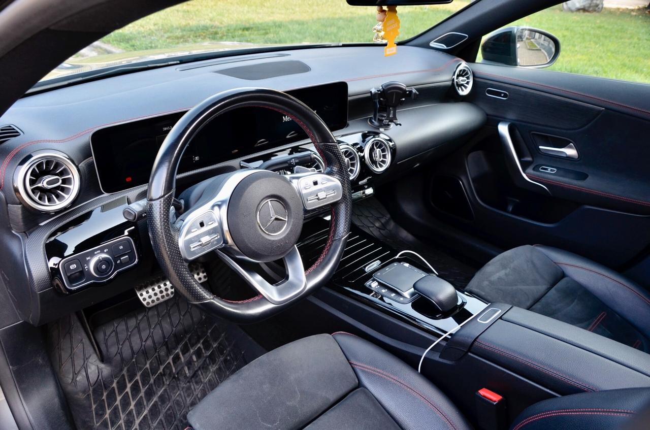 MERCEDES-BENZ CLA 200d COUPE PREMIUM AMG LINE 150cv AUTO, SERVICE CON FATTURE, EURO 6D, TETTO, HI-FI BURMESTER, NIGHT PACK, FARI MULTIBEAM, LUCI A 64 COLORI, RETRO 360°, PERMUTE