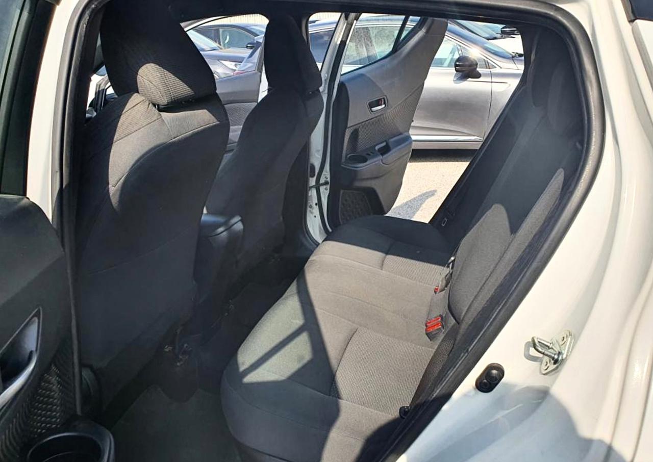 Toyota C-HR 1.8 Hybrid E-CVT Style