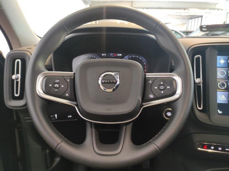 VOLVO XC40 (2017-->) - XC40 T2 automatico Essential