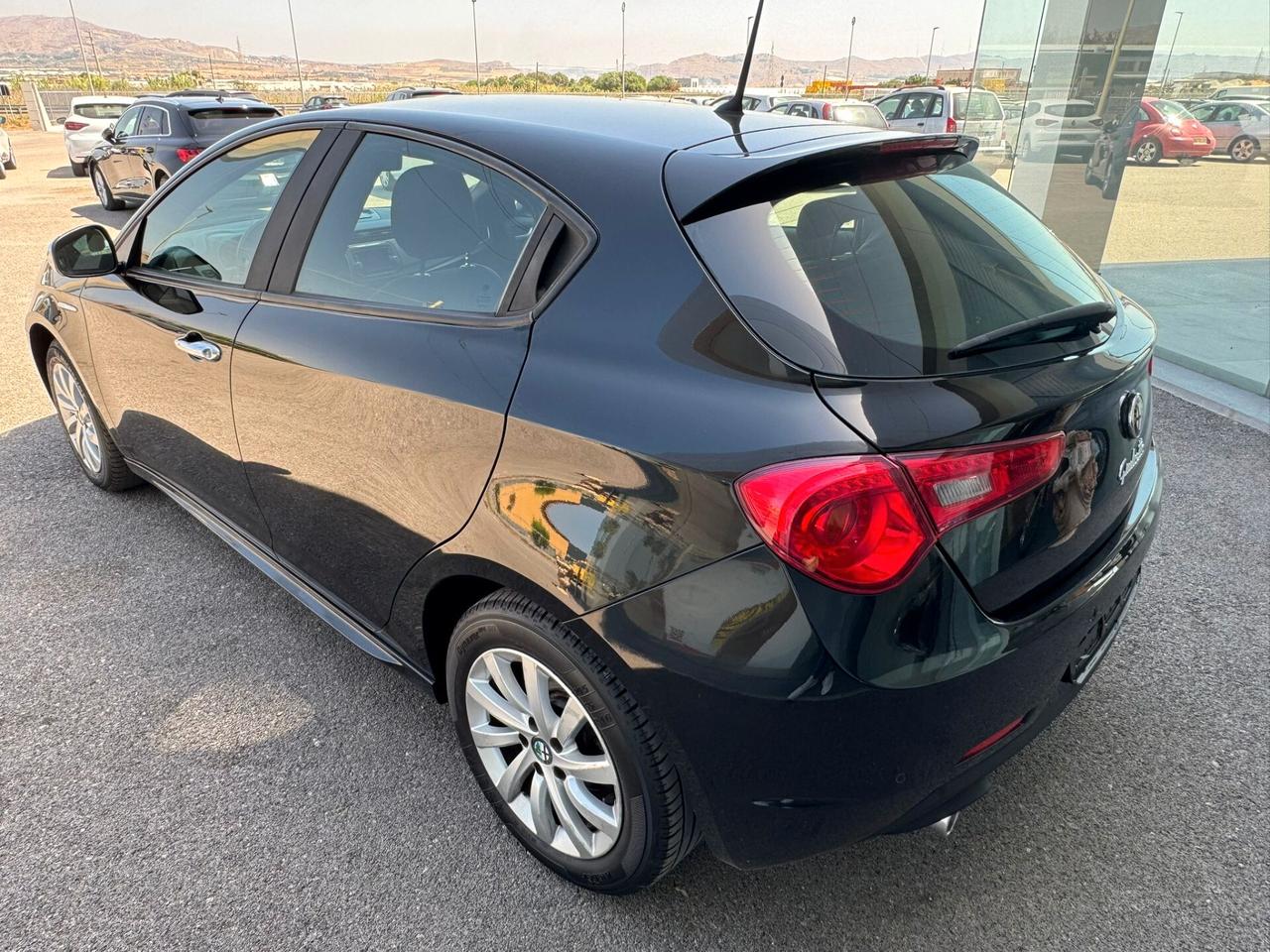 Alfa Romeo Giulietta 1.6 JTDm-2 120 CV Distinctive