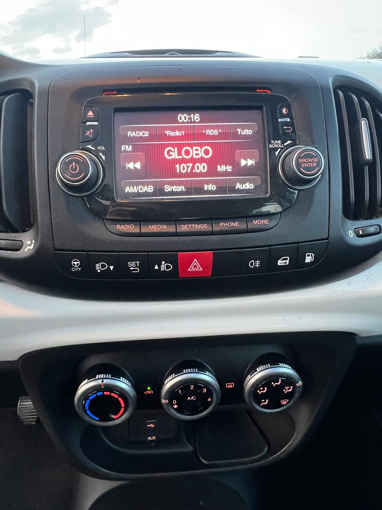 Fiat 500L Living 0.9 TwinAir Turbo Natural Power Lounge