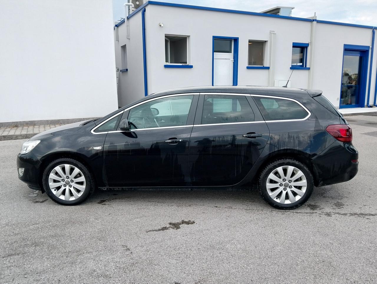 Opel Astra 1.7 CDTI tutta tagliandata Opel perfetta pari al nuovo unica proprietaria