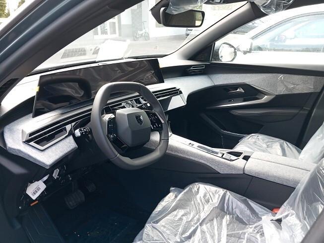 Peugeot 3008 Hybrid 145 e-DCS6 Allure Business