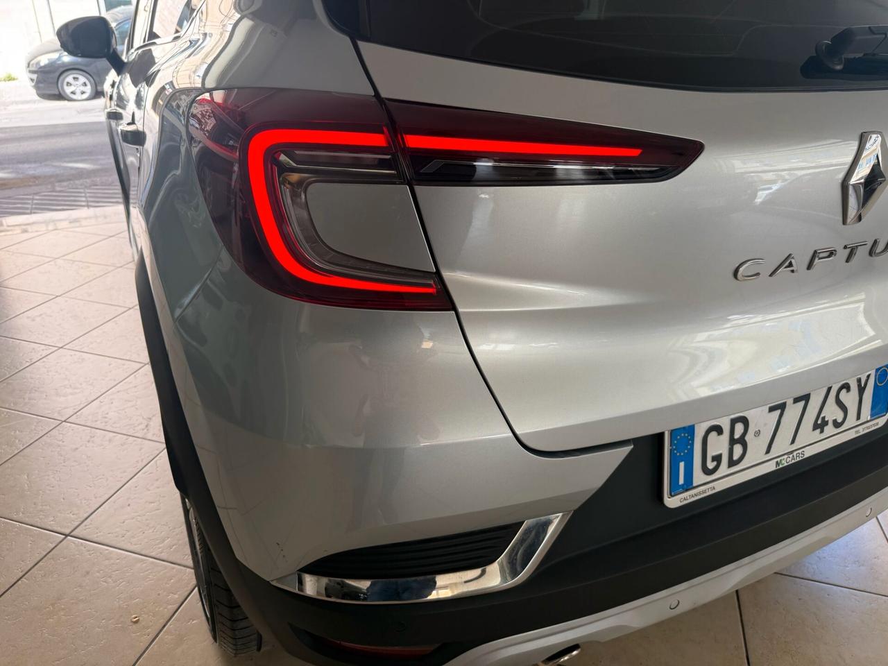 Renault Captur TCe 100 CV Intens