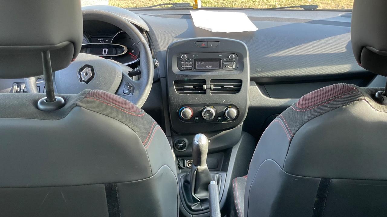 Renault Clio 1.2 75CV 5 porte Zen