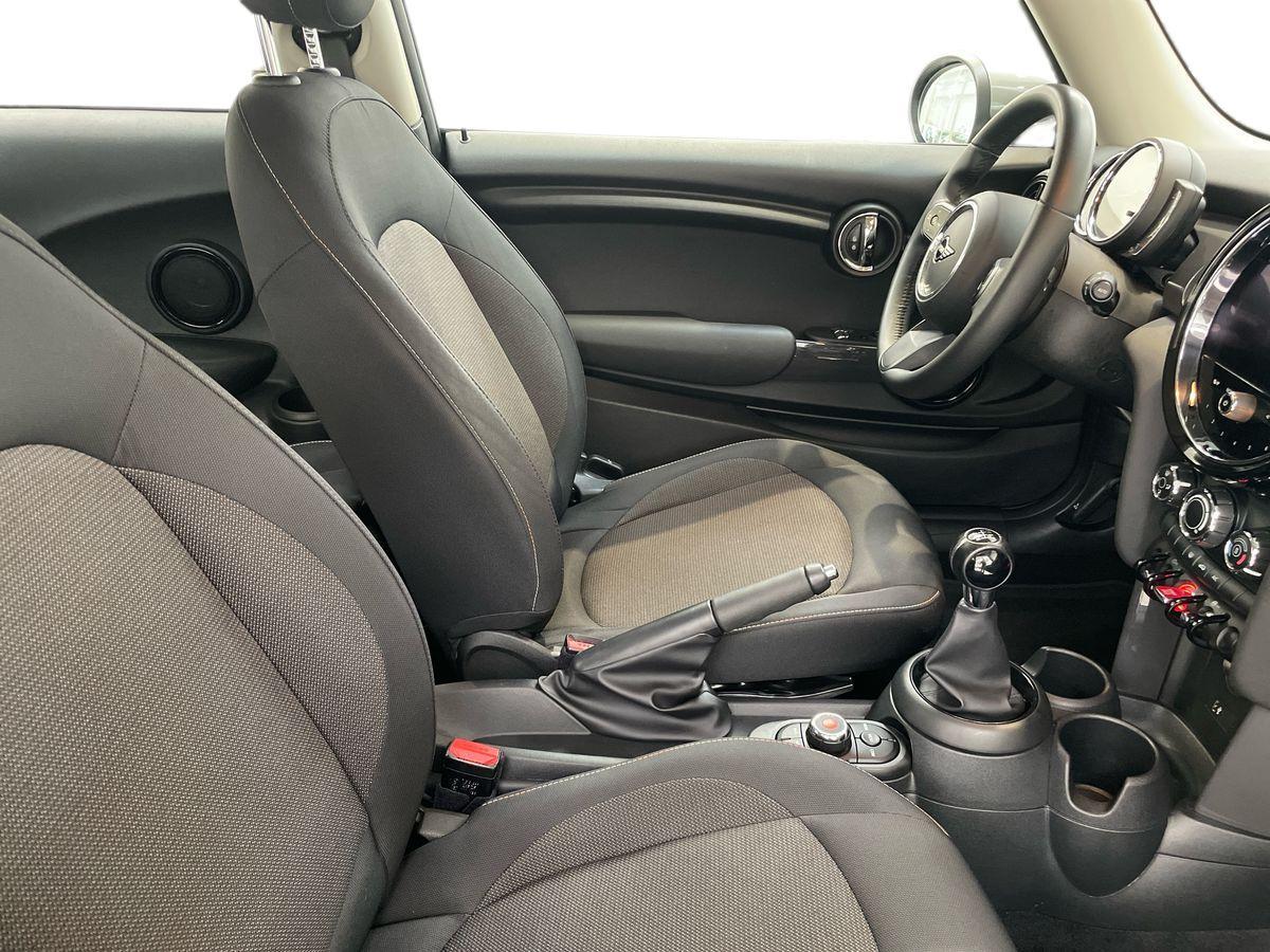 MINI Mini IV F56 2021 3p - Mini 3p 1.5 One Essential 102cv