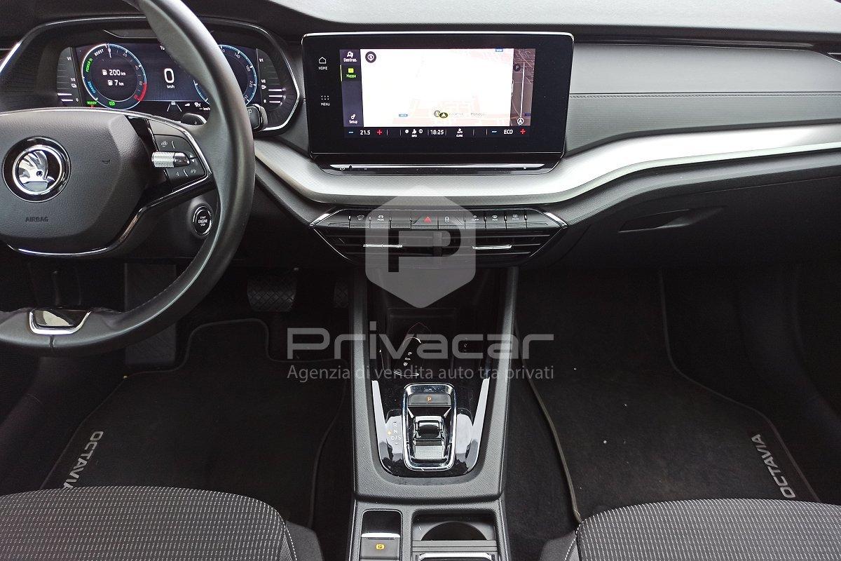 SKODA Octavia iV 1.4 TSI Plug-In Hybrid DSG Wagon Executive