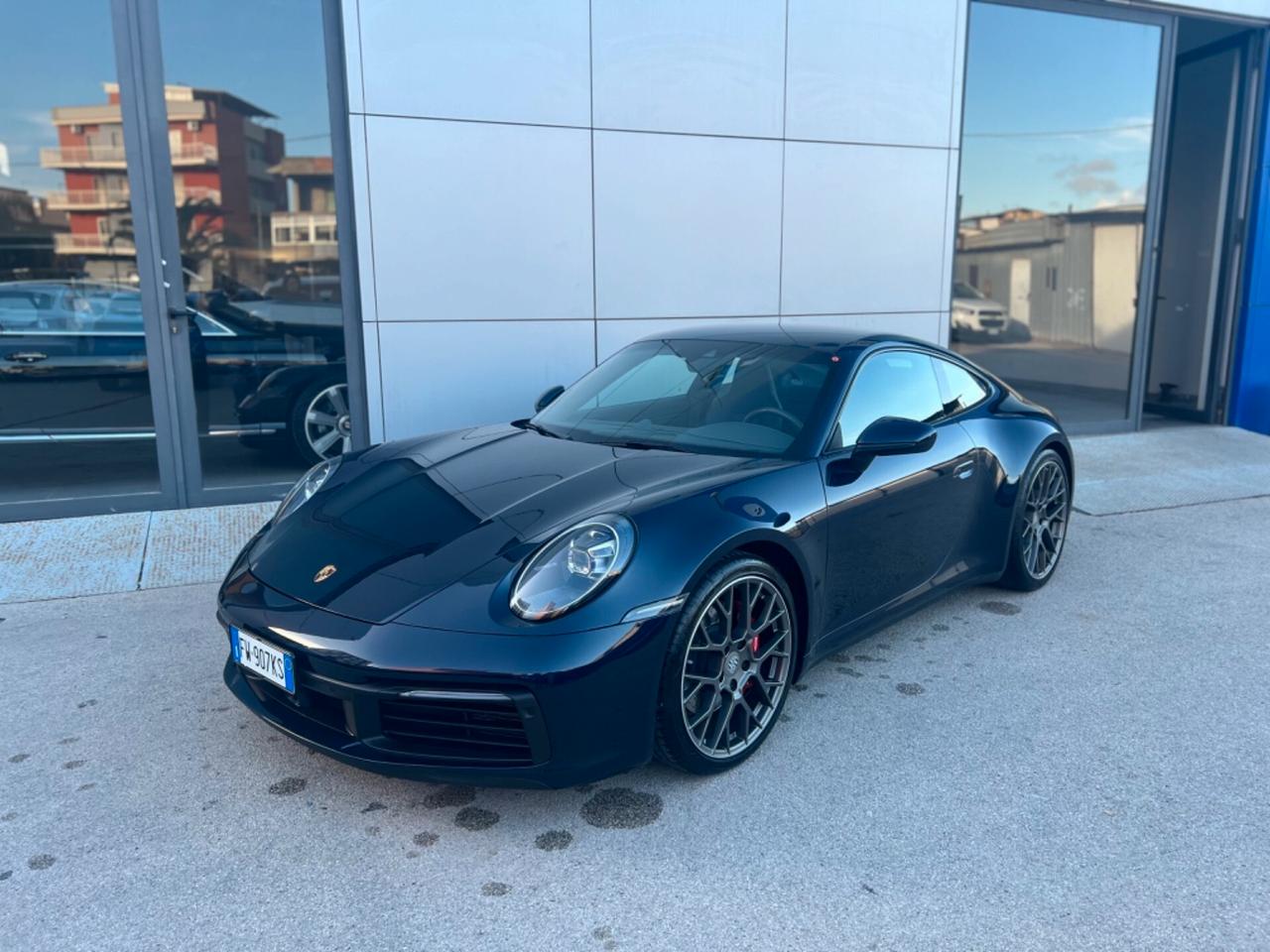 Porsche 992 Coupe 3.0 Carrera 4S auto