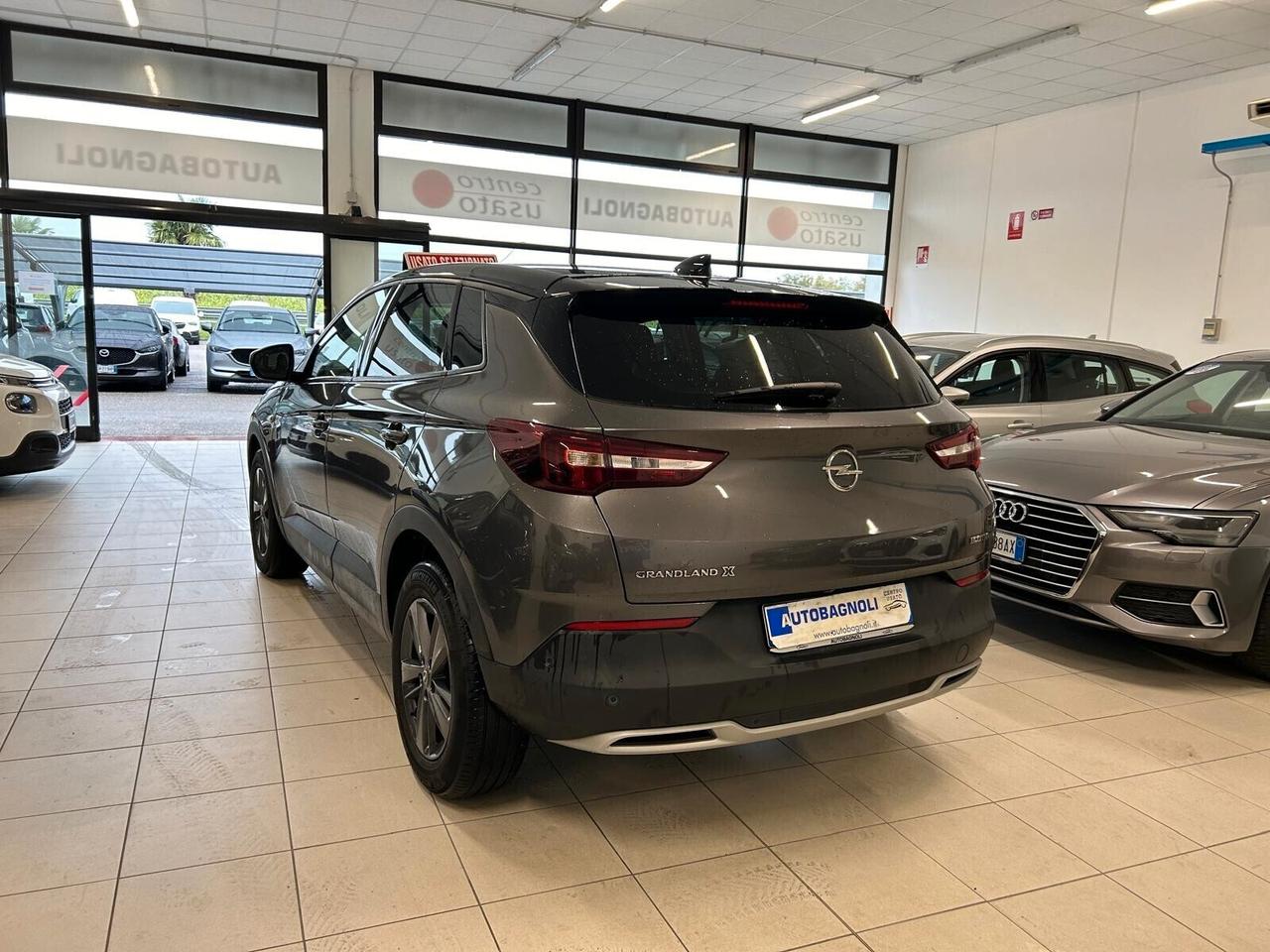 Opel Grandland X DESIGN LINE 1.2 Turbo 12V SPOTICAR