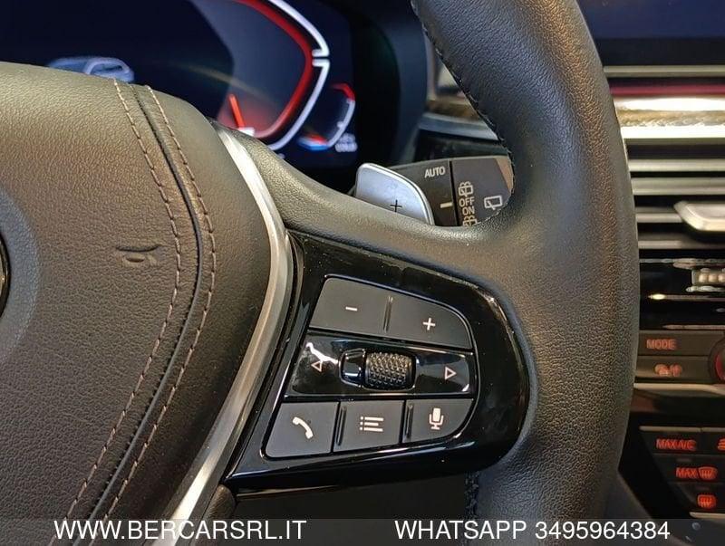 BMW Serie 5 520d 48V xDrive Touring Luxury*SEDILI RISC*TELECAMERA*CAMBIO AL VOLANTE*