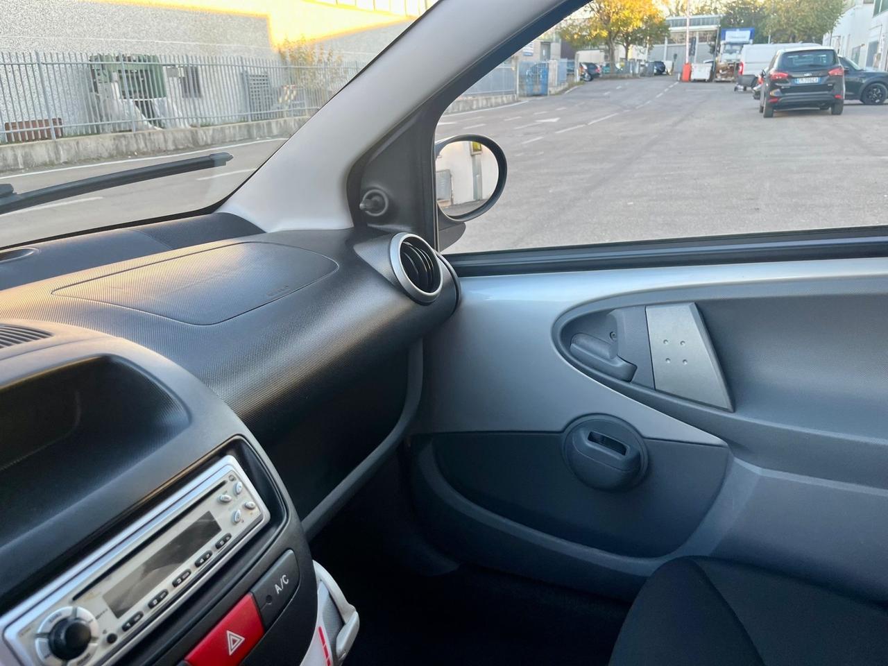 Toyota Aygo 1.0benz 2007 74.000km per neopatentati