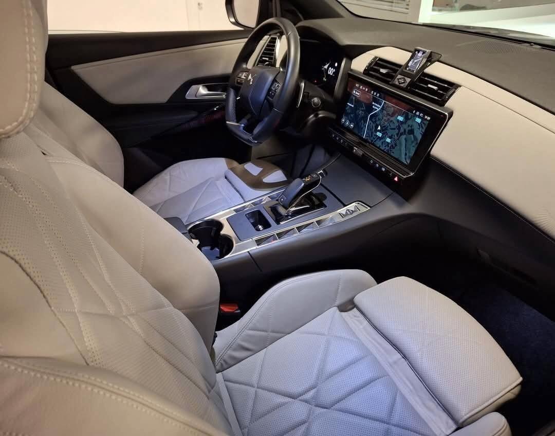 Ds 7 BlueHDi 130 aut. Cerchi 19 Sedili massaggianti