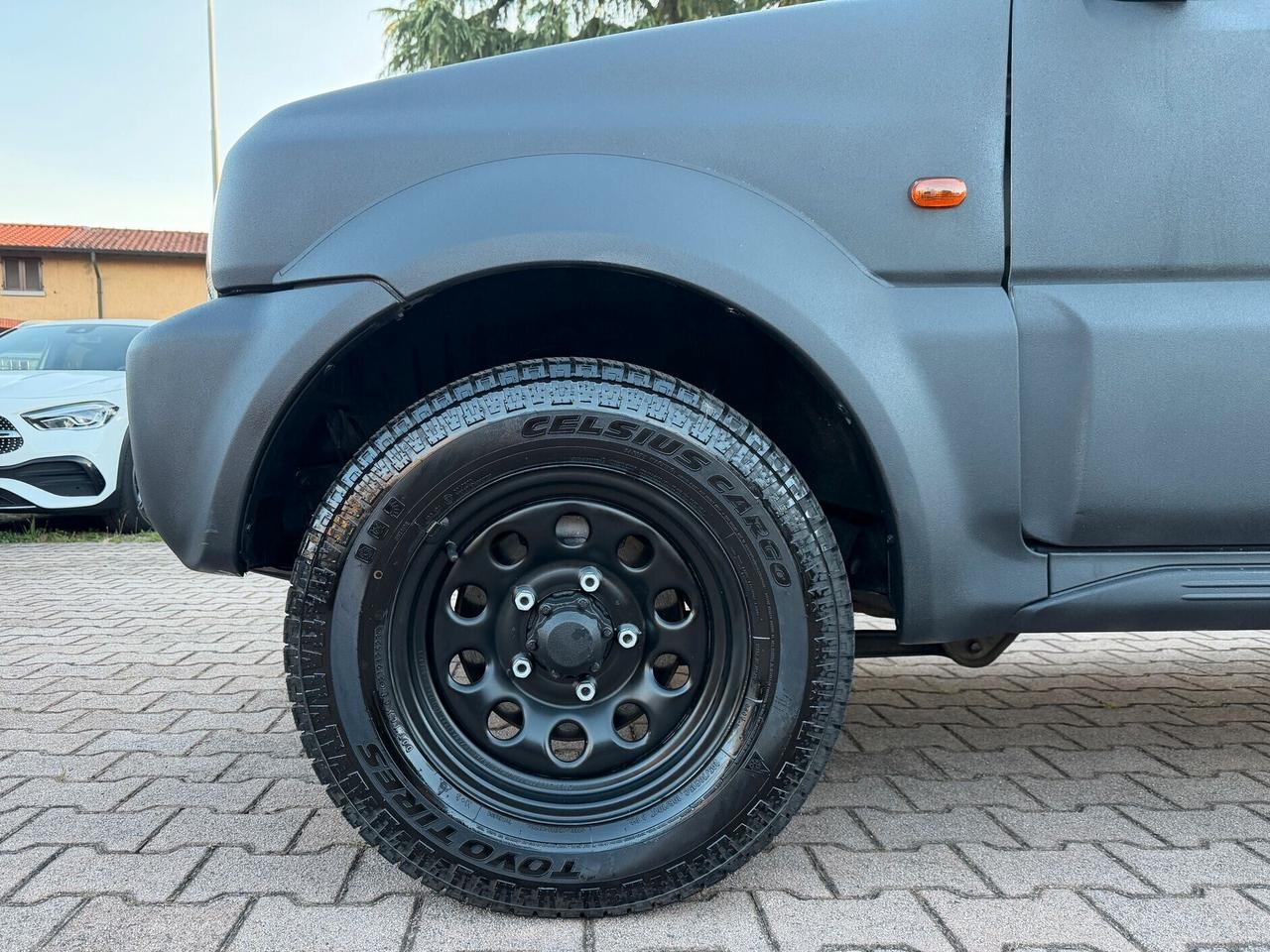 Suzuki Jimny 1.3i 16V cat 4WD JLX OK NEOPATENTATI VERNICE SPECIALE CAMERA