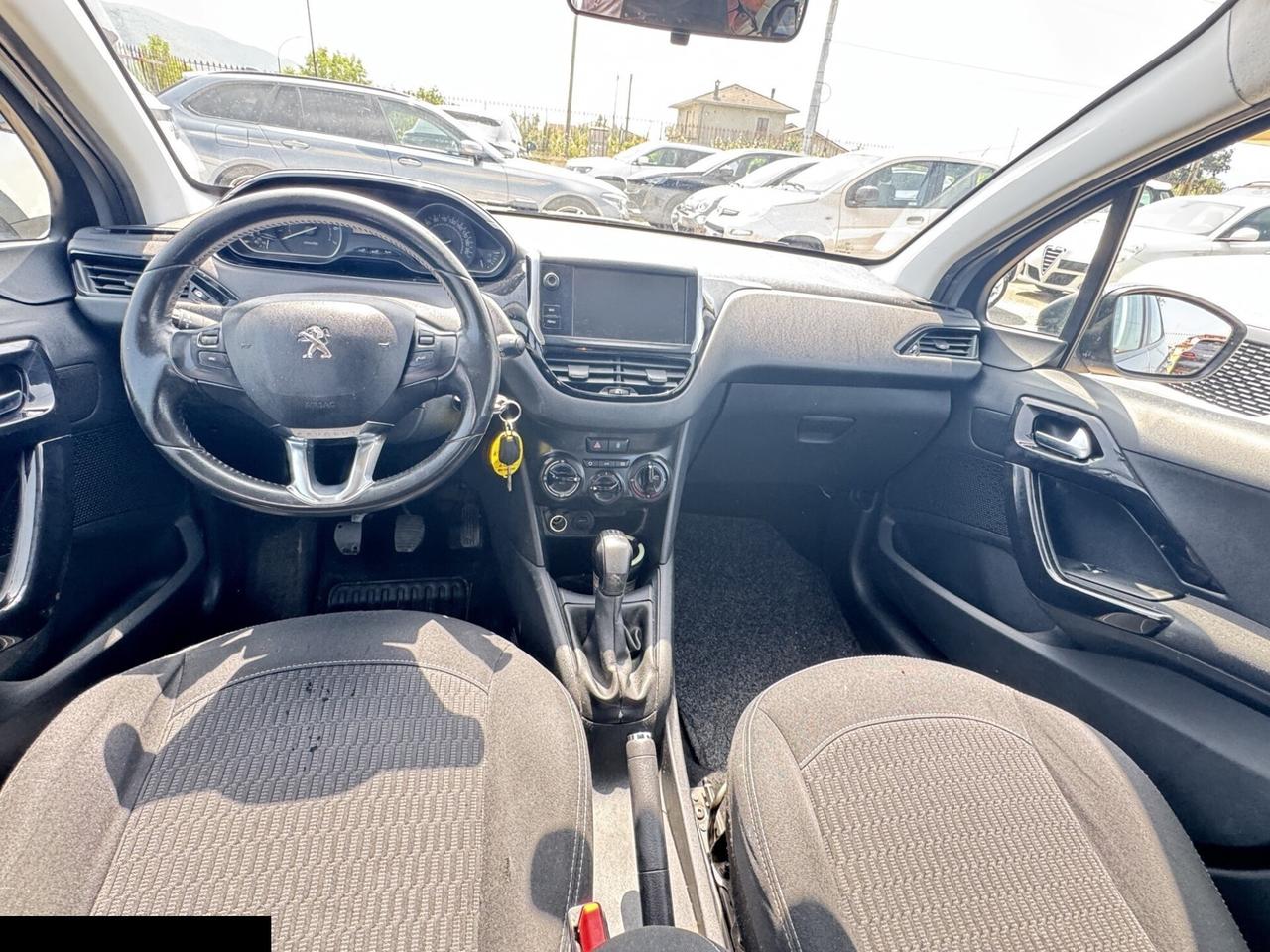 PEUGEOT 208 1.2 BENZINA ADATTA NEOPATENTATI