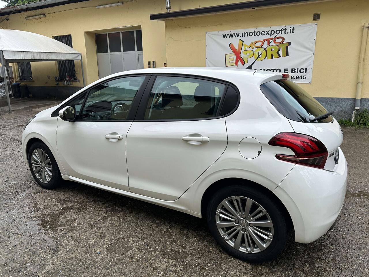 Peugeot 208 1.2 PureTech 82 5 porte Allure