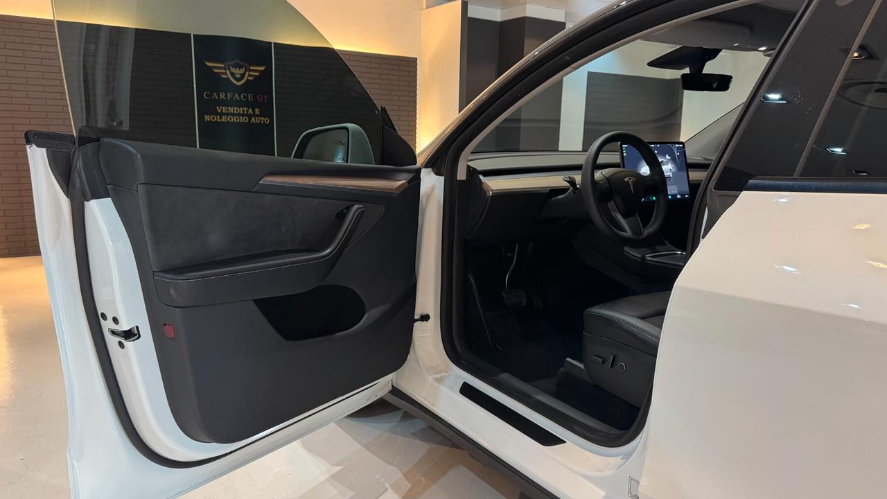 TESLA MODEL Y RWD 120CV - 2024