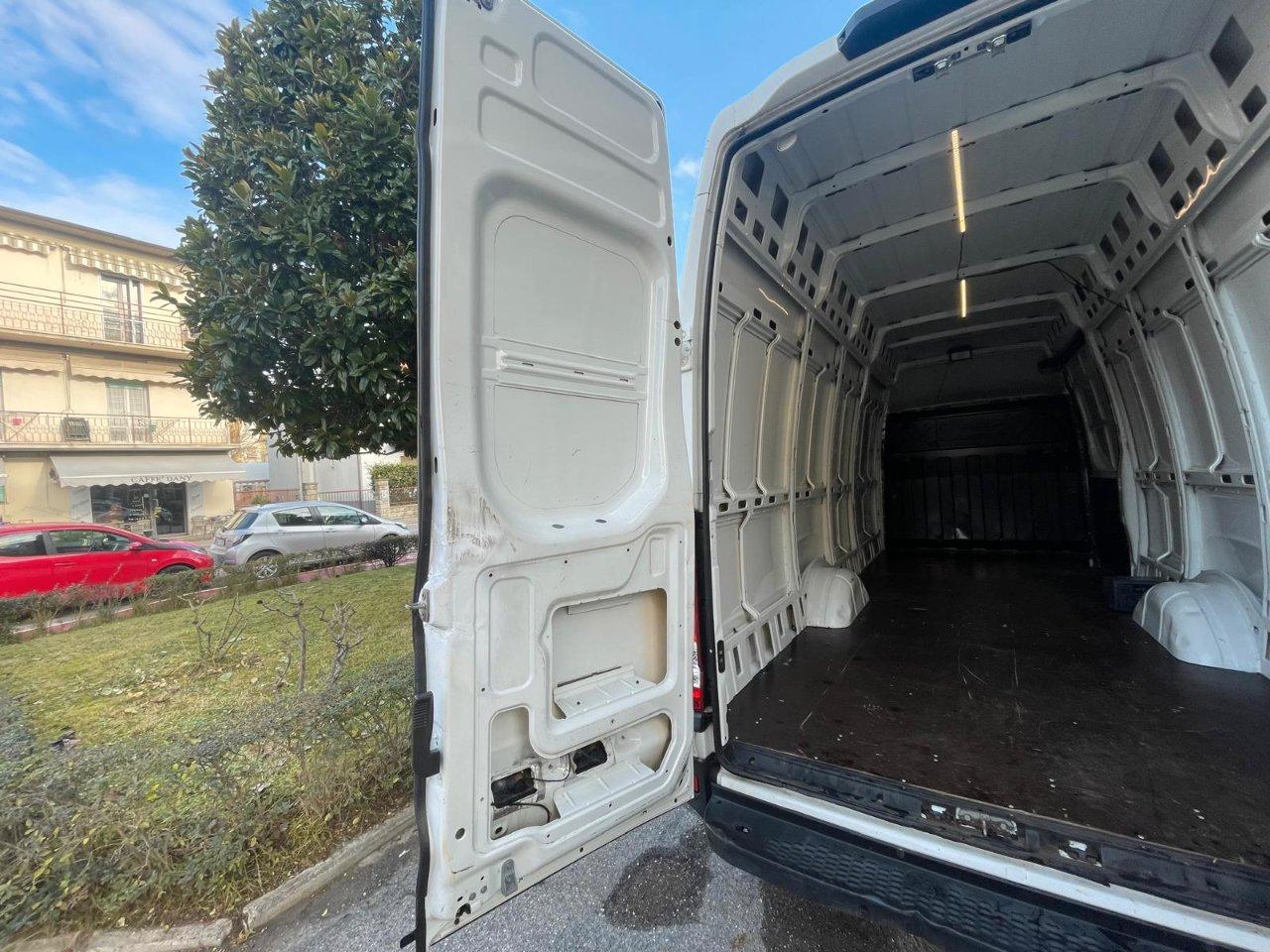 IVECO Daily 35 S15/2.3 V passo lungo tetto alto