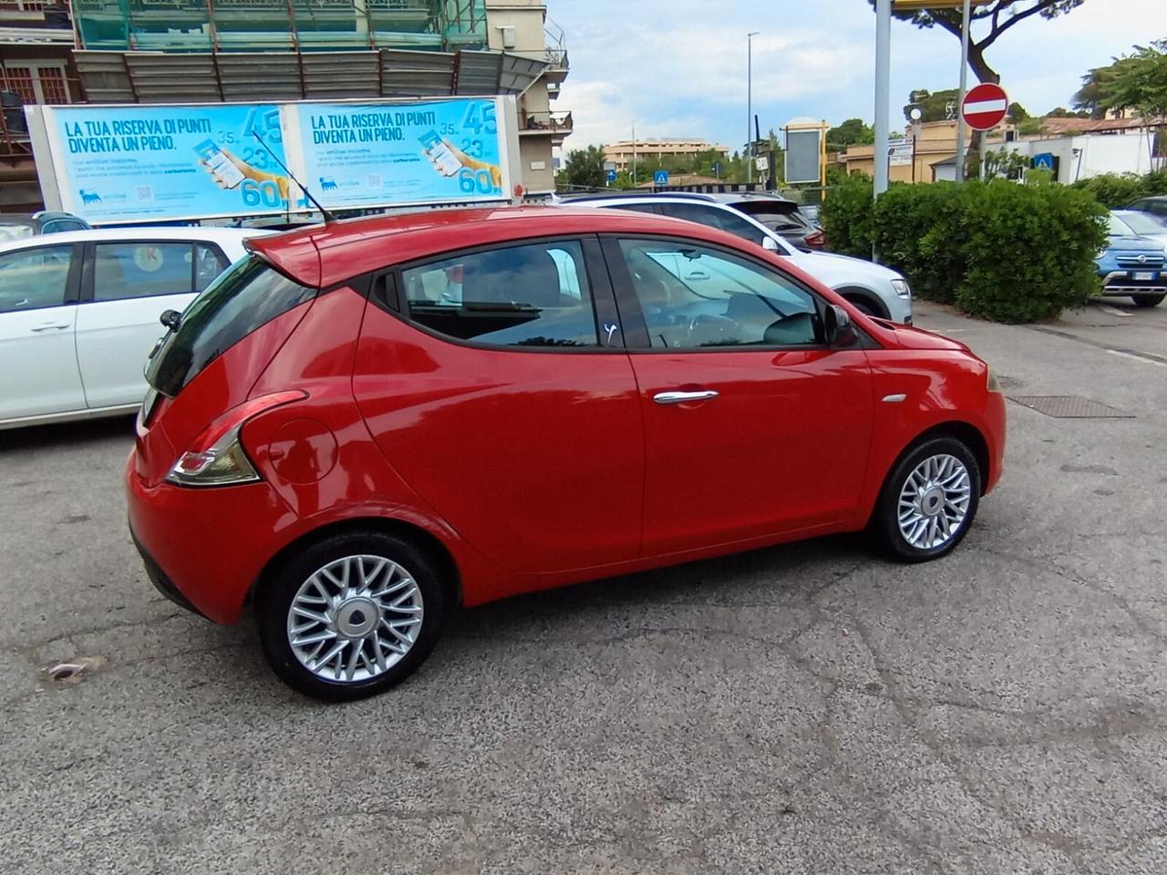 Lancia Ypsilon 1.2 69 CV Elefantino