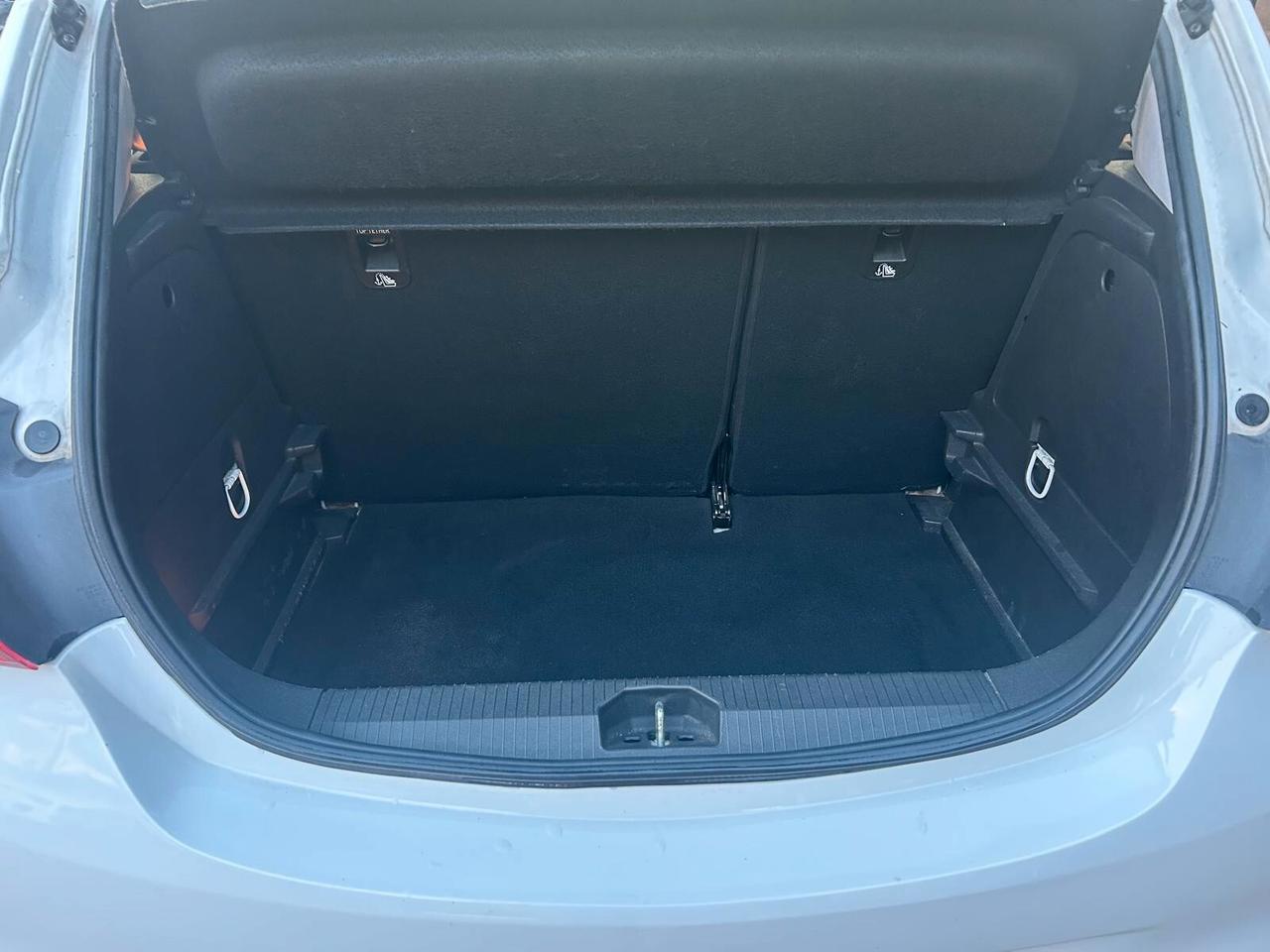 Opel Corsa 1.3 CDTI Coupé Cosmo