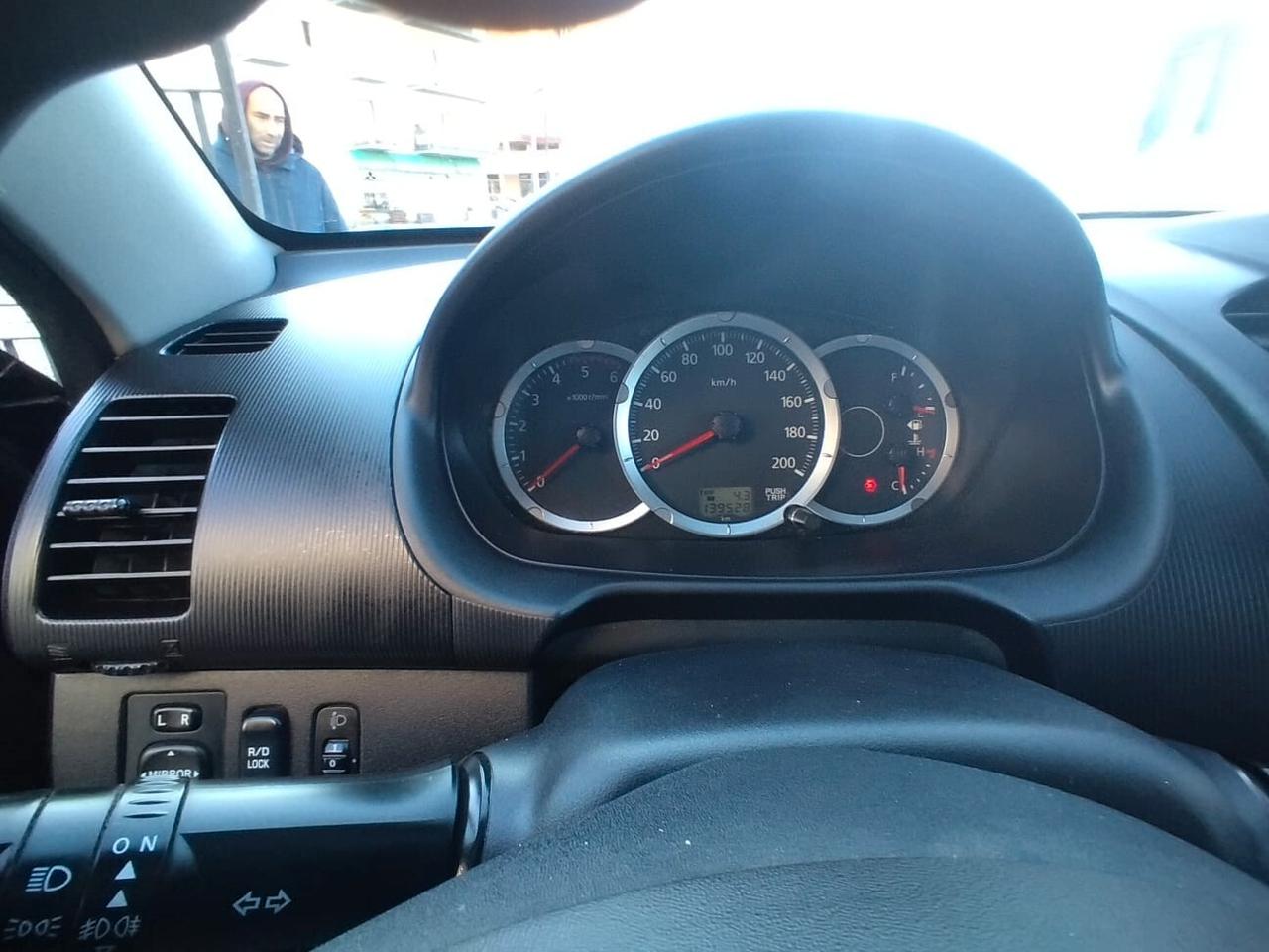 Mitsubishi L200 2.5 DI-D/136CV Club Cab Invite DPF