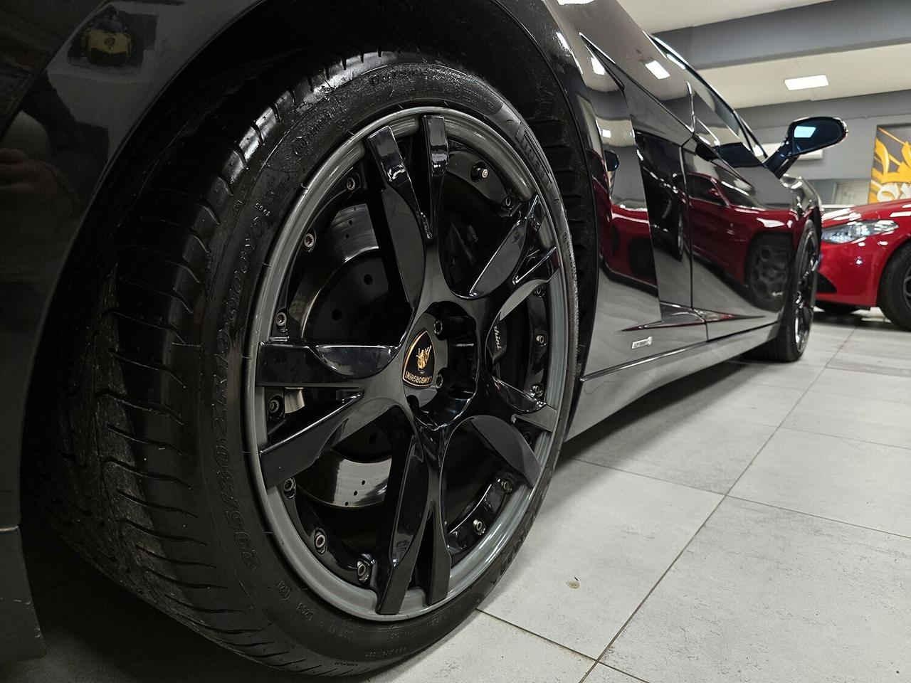Lamborghini GALLARDO COUPE 5.2 V10 LP 560-4 E-GEAR FULL BLACK _ COMPLETAMENTE ORIGINALE _ ALCANTARA _ LIFT _ SERVICE BOOK _ CERCHI 19 CALLISTO