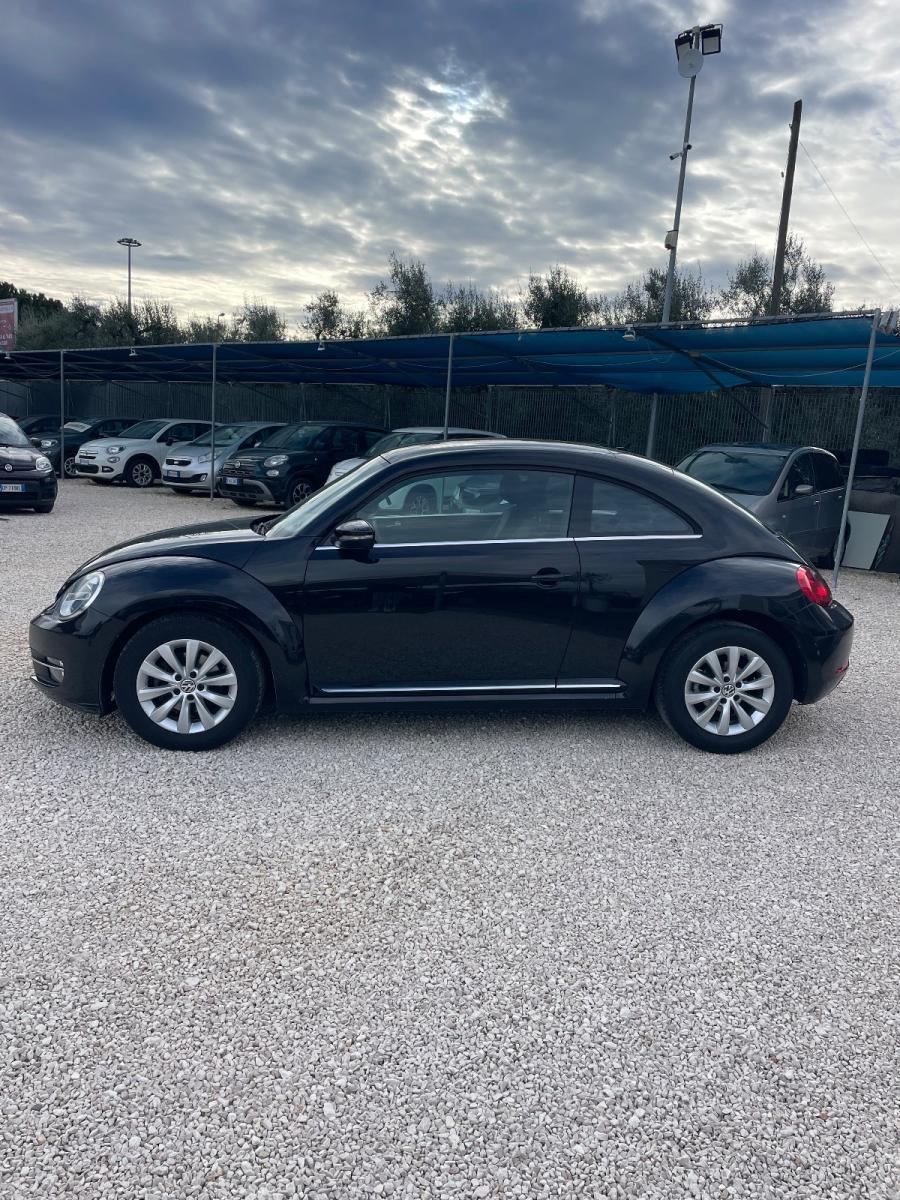 VOLKSWAGEN - Maggiolino - 1.6 TDI Design