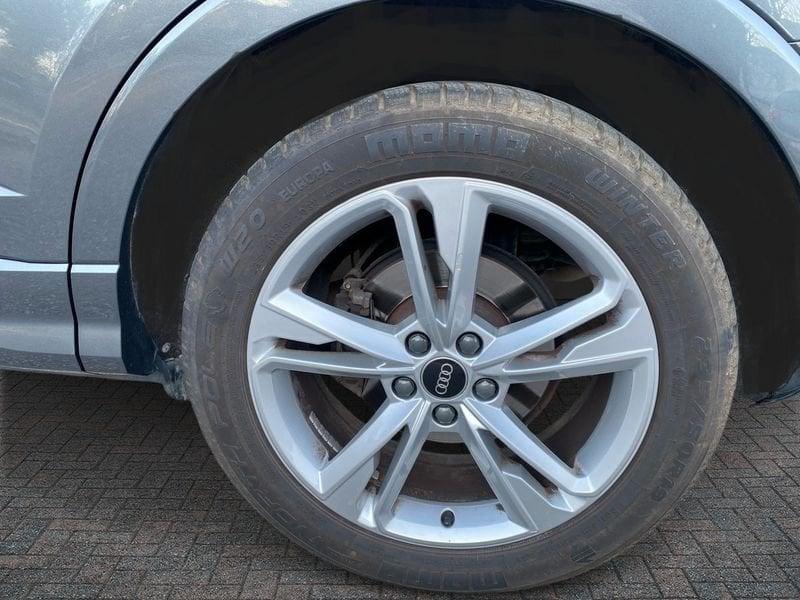 Audi Q3 Sportback 35 2.0 tdi S line edition s-tronic