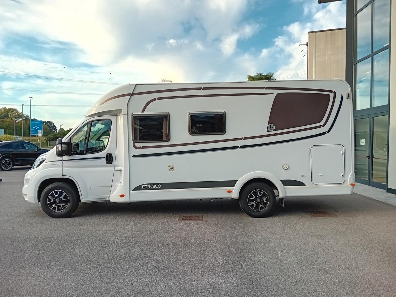 Etrusco 6900 DB Gruppo Hymer