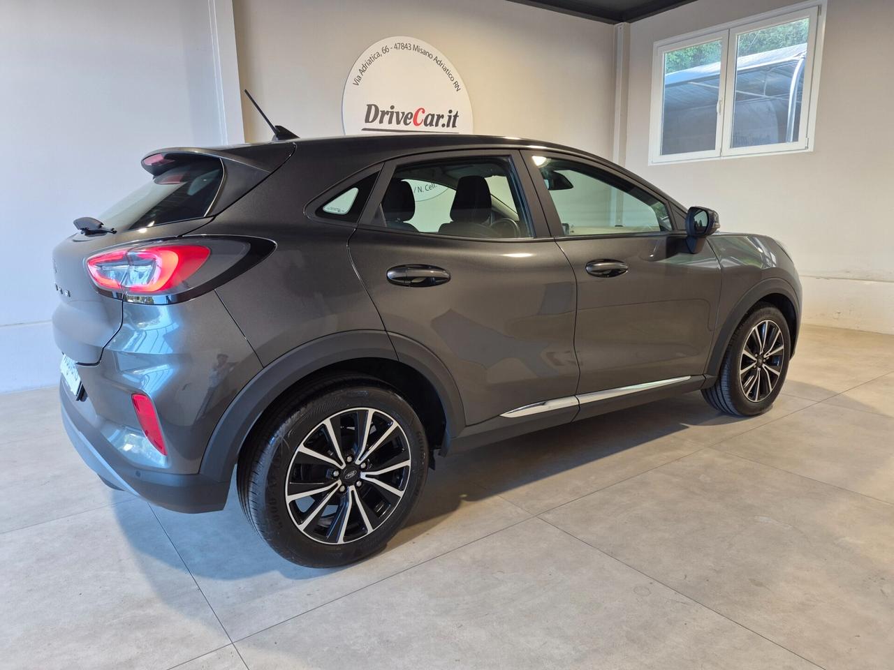 Ford Puma 1.0 ECOBOOST TITANIUM 125CV LED NAVI WIRELESS C.17 SEDILI SPORTIVI CLIMA AUTOMATICO SENSORI POSTERIORI
