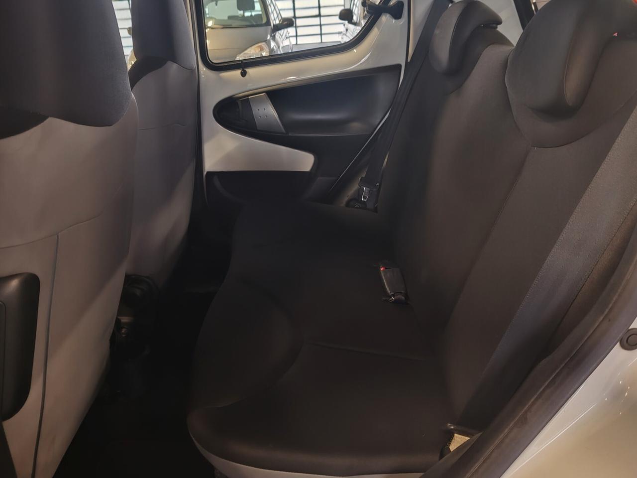 Toyota Aygo 1.0 12V VVT-i 5 porte Active