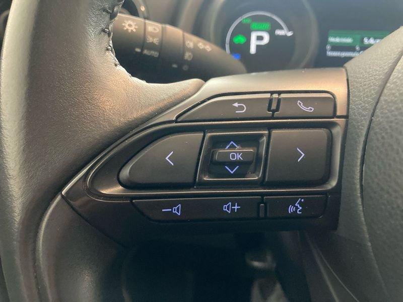 Toyota Yaris Hybrid Trend MY22