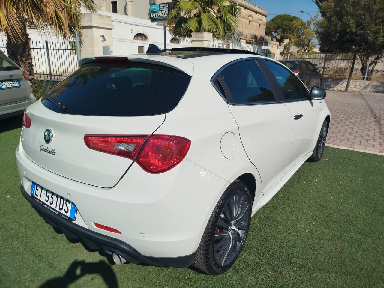 Alfa Romeo Giulietta 1.6 JTDm-2 105 CV Quadrifoglio verde