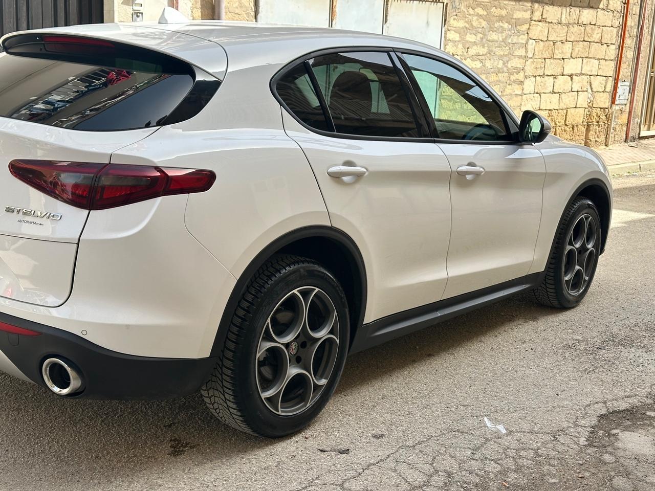 Alfa Romeo Stelvio 2.2 Turbodiesel 190 CV AT8 Q4 Super