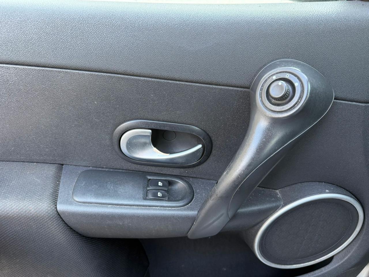 Renault Clio 1.5 dCi 68CV 5 porte NEOPATENTATI
