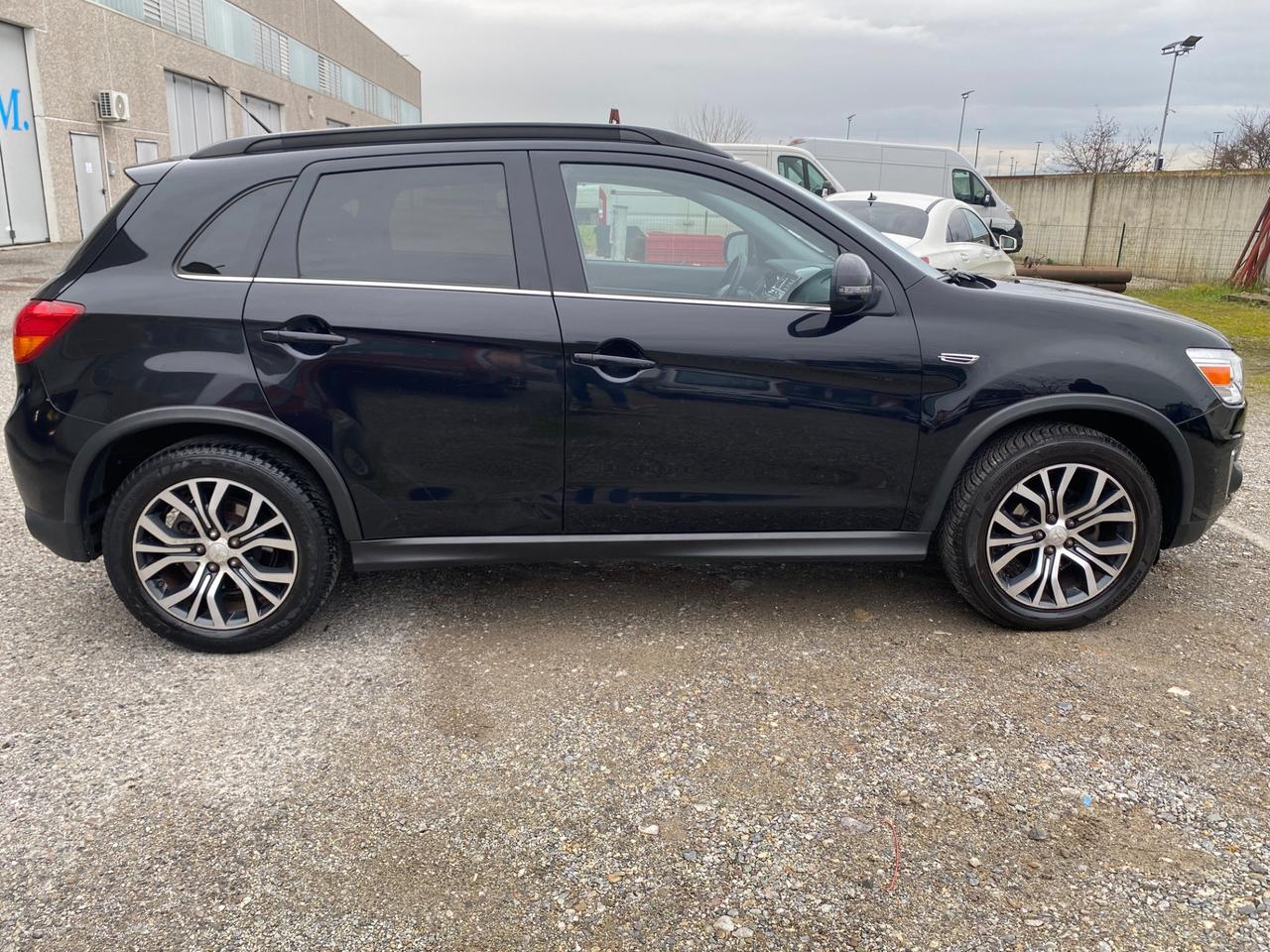 Mitsubishi ASX 1.6 DI-D 114 CV 2WD Inform