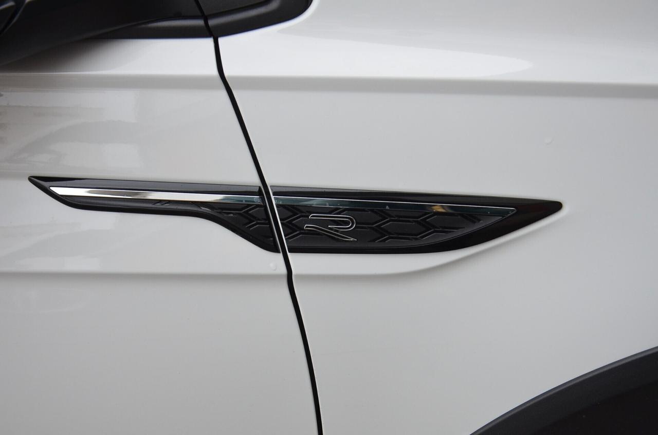 Volkswagen Taigo 1.0 TSI 110 CV R-Line