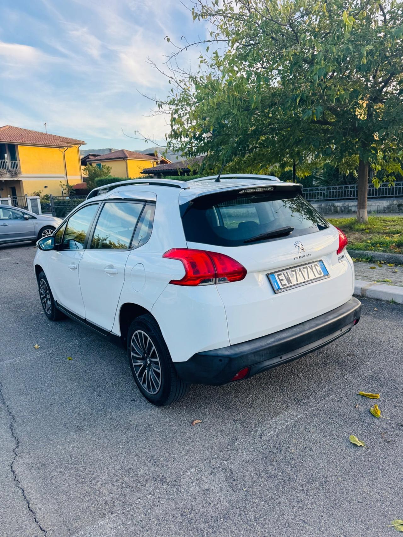 Peugeot 2008 1.6 e-HDi 92 CV Stop&Start Allure