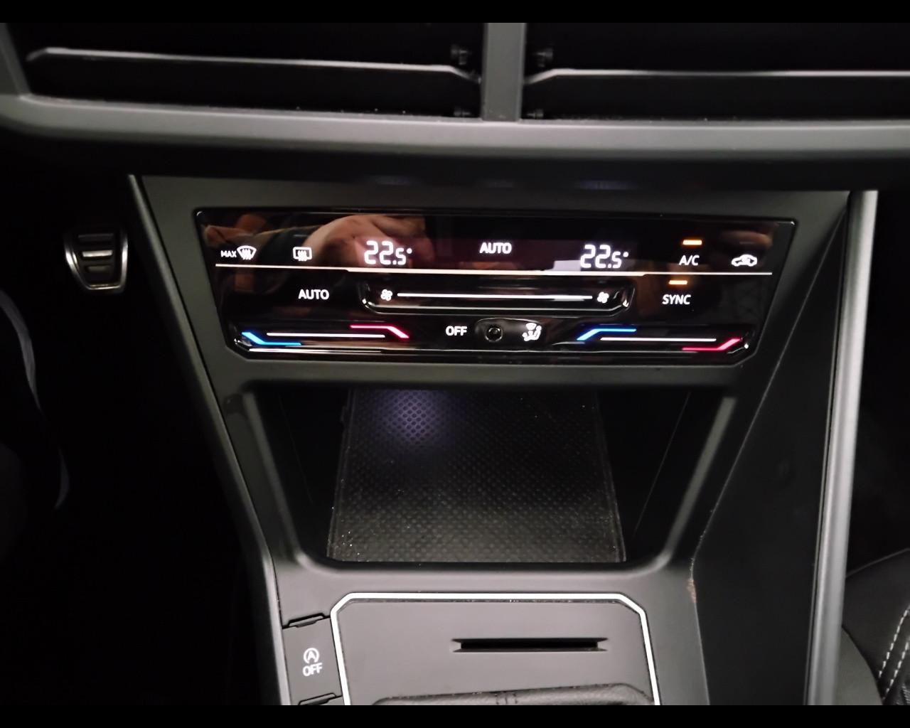 VOLKSWAGEN Taigo - Taigo 1.0 tsi R-Line 110cv