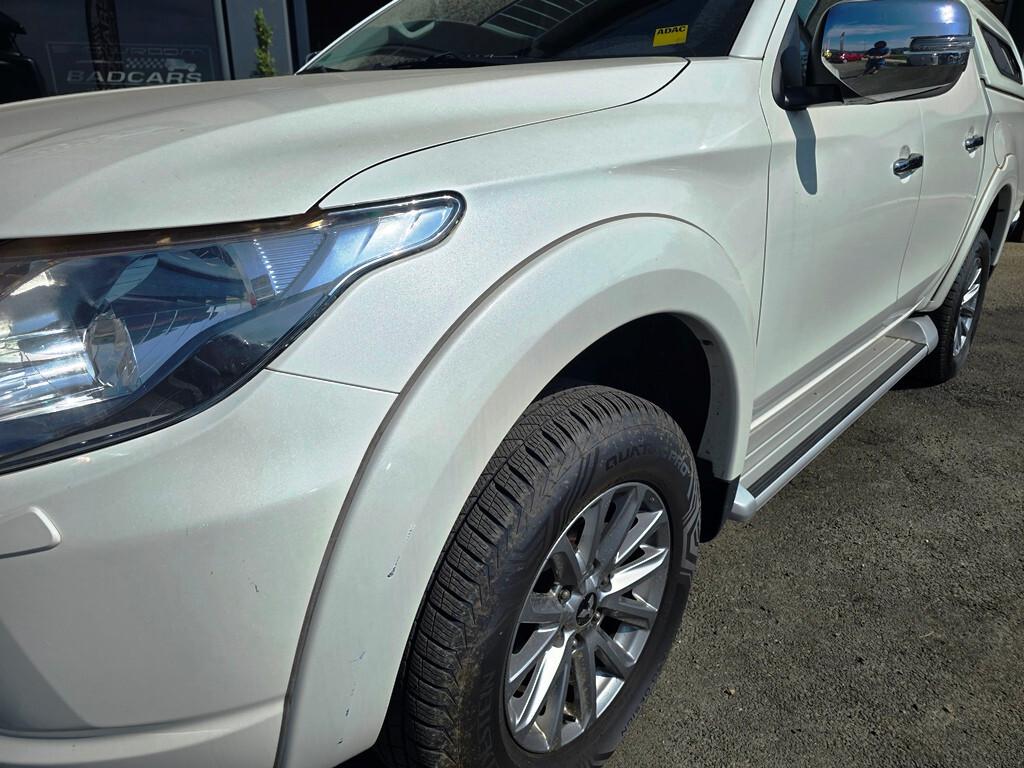 Mitsubishi L200 2.4 DI-D/181CV INTENSE