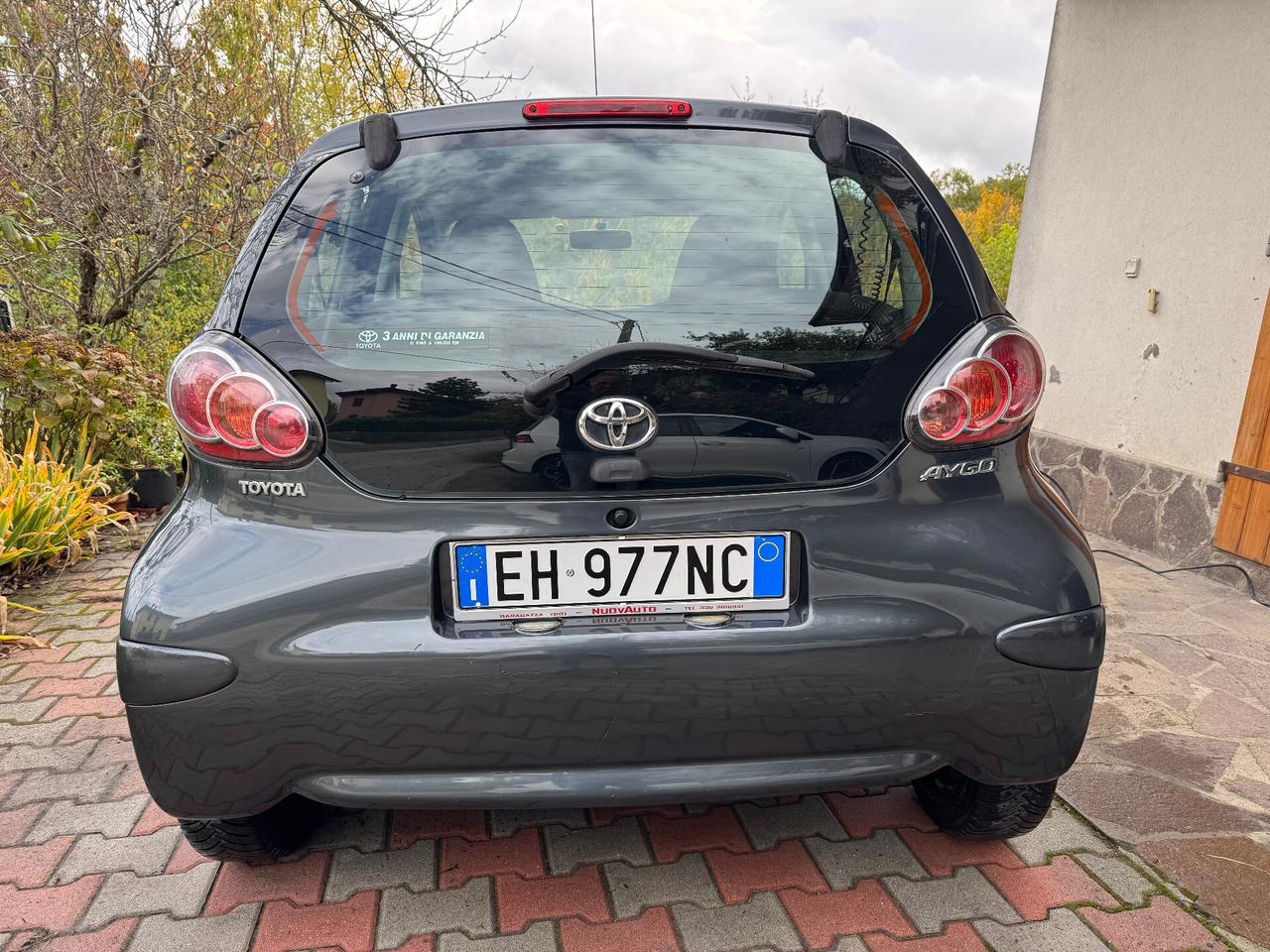 Toyota Aygo 1.0 12V VVT-i 5 porte 04/2011